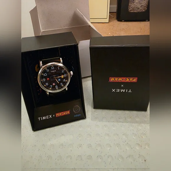 Timex x Pac-Man Black Watch - Picture 2 of 4